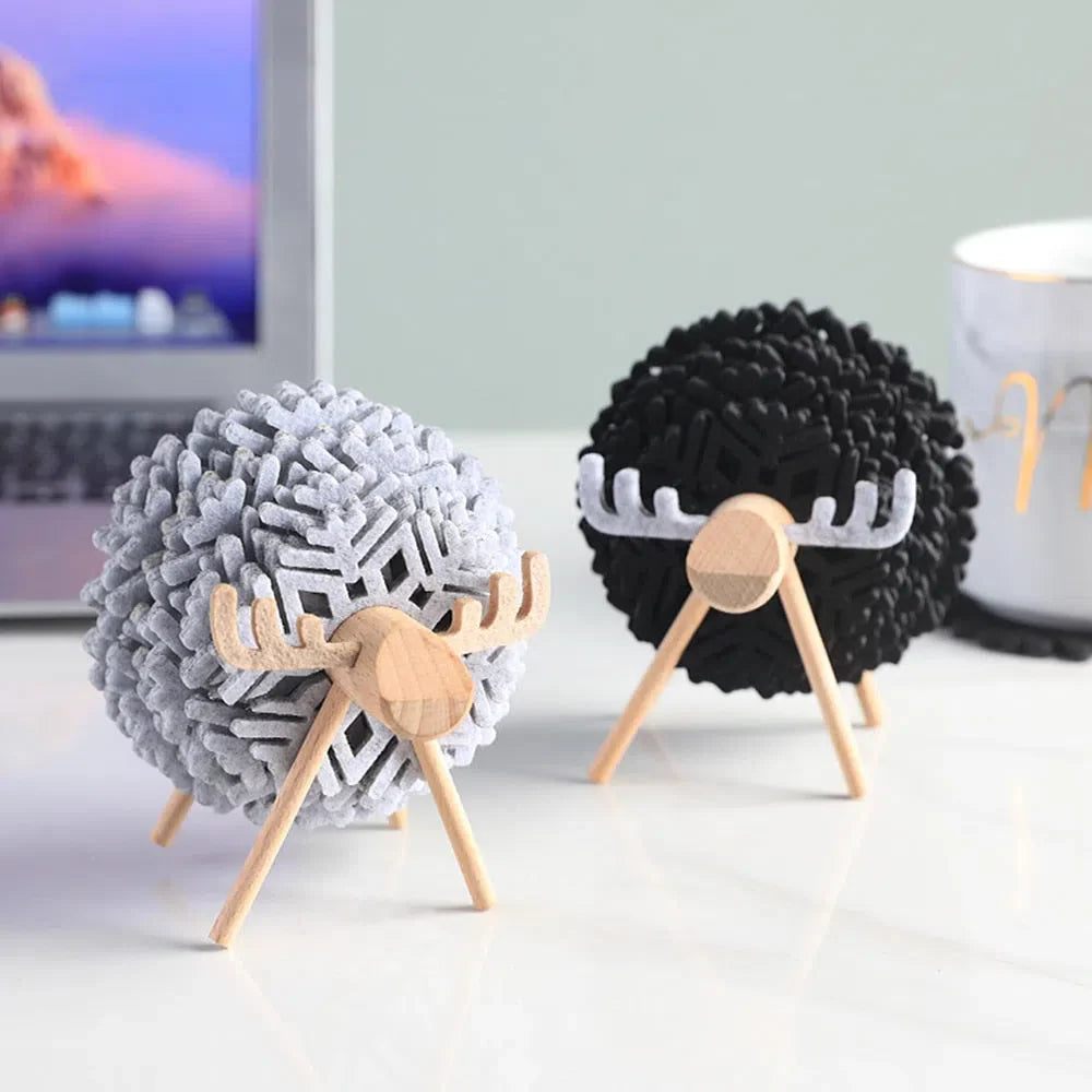 Porta Copo Nórdico com Design de Ovelha e Rena - Acessório Decorativo para Mesa