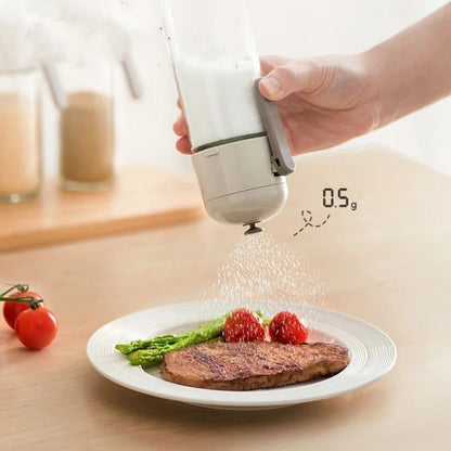Saleiro Porta Sal e Temperos com Medidor - Utensílio de Cozinha Prático