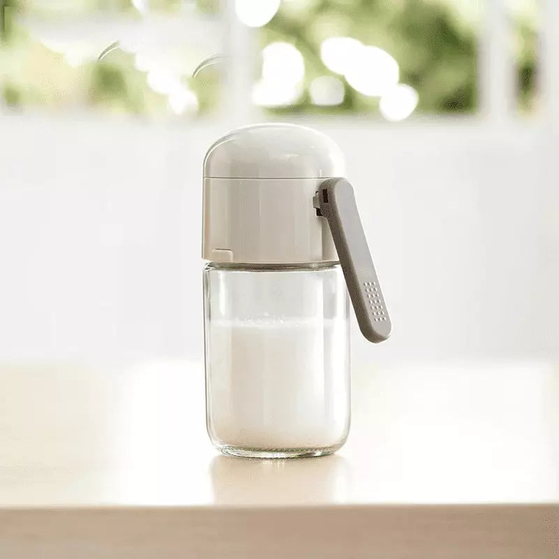 Saleiro Porta Sal e Temperos com Medidor - Utensílio de Cozinha Prático