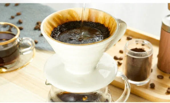 Suporte de Cerâmica para Filtro de Café V60 - Acessório de Café Estiloso e Funcional