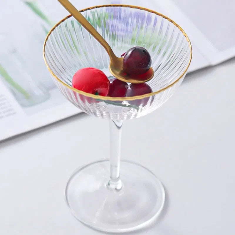 Taça de Vidro para Sobremesa com Borda Dourada - Elegante e Sofisticada