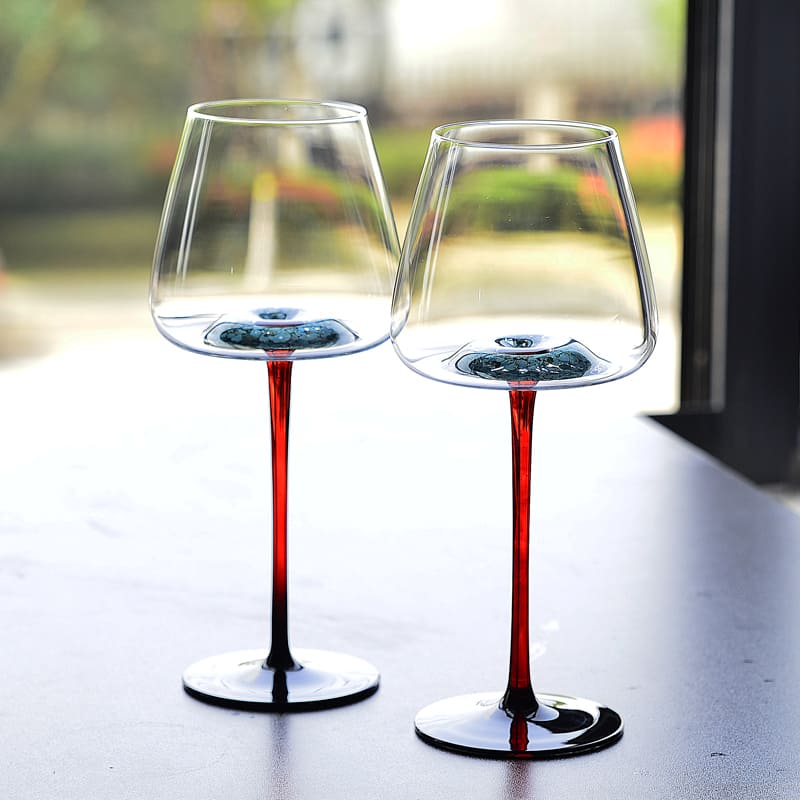 Taça de Vinho de Cristal com Haste Vermelha para Bar em Casa