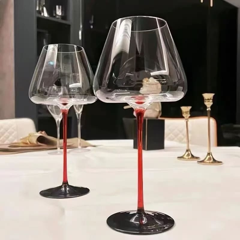 Taça de Vinho de Cristal com Haste Vermelha para Bar em Casa