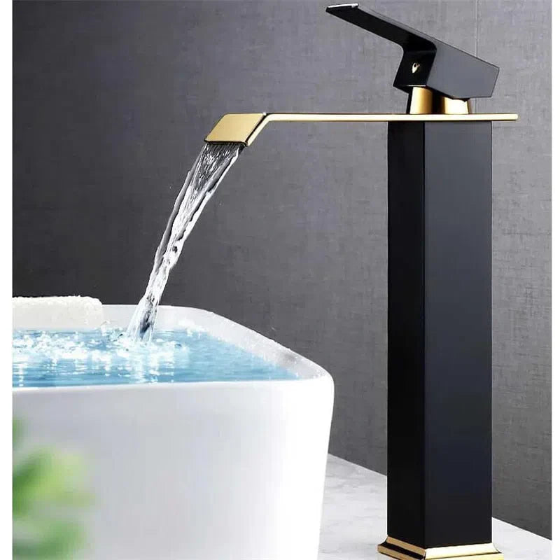 Torneira de Banheiro Moderna com Design Elegante e Economia de Água