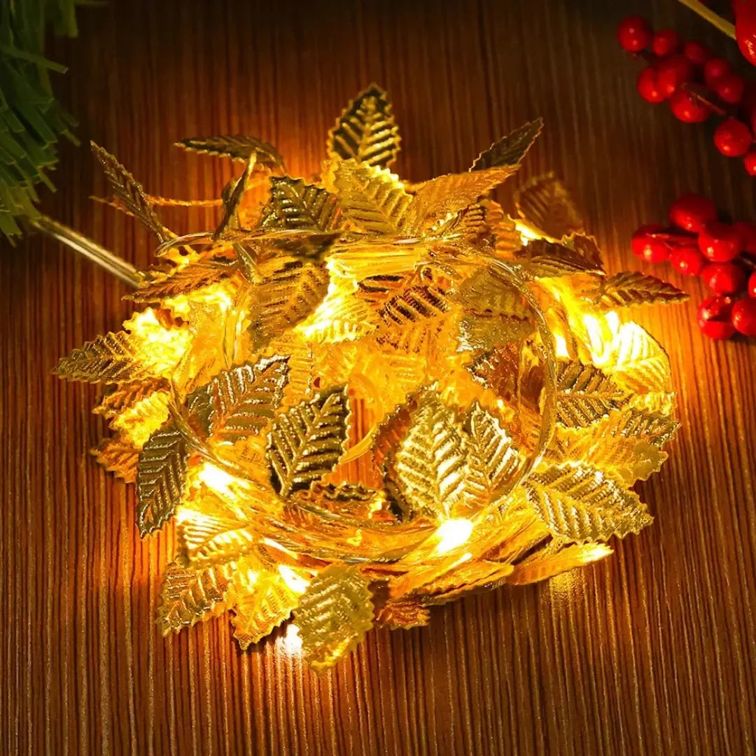 Trepadeira Artificial com Folhas Douradas e Iluminação LED - Decoração de Interiores