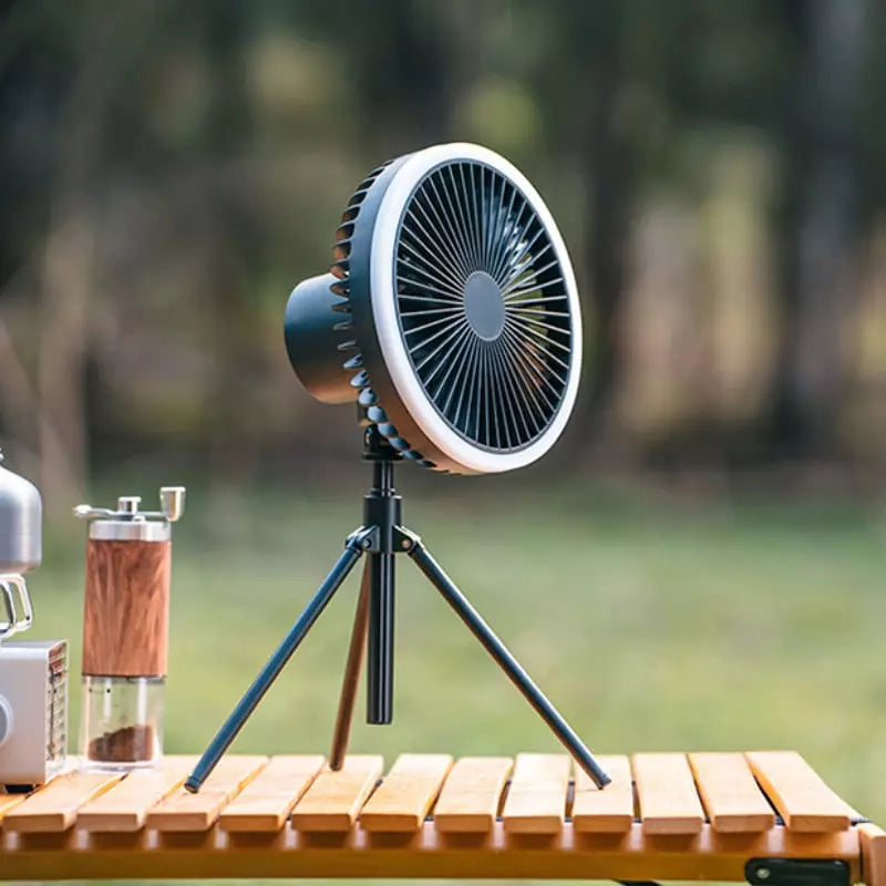 Ventilador Portátil Turbo para Camping com Tripé e Luz LED Recarregável