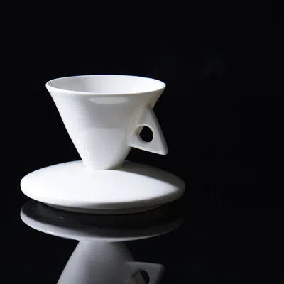 Xícara de Cerâmica Equilibrium com Design Moderno e Confortável