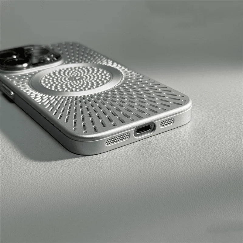 Capa para iPhone com Dissipação de Calor e Compatibilidade com Carregamento MagSafe