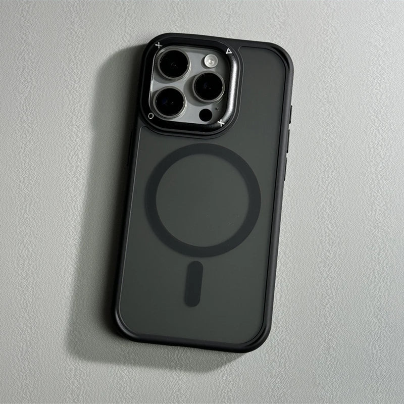Capa Transparente Minimalista para iPhone com Carregamento MagSafe