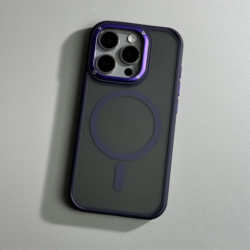 Capa Transparente Minimalista para iPhone com Carregamento MagSafe
