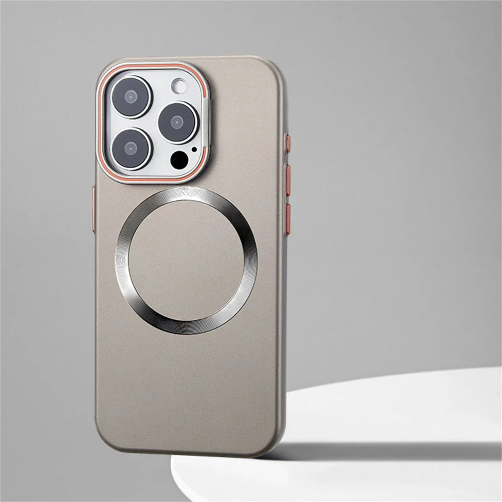 Capinha Minimalista para iPhone com MagSafe - Estilo e Proteção