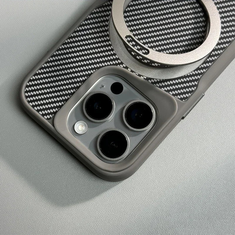 Capinha Minimalista para iPhone em Carbono com Carregamento MagSafe