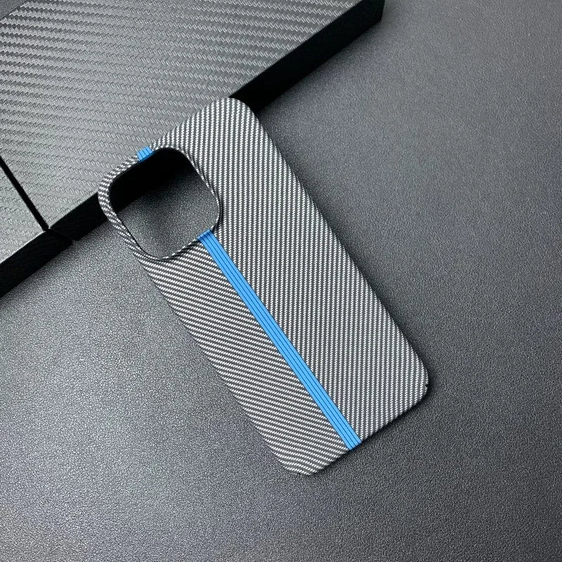 Capinha Minimalista para iPhone em Fibra de Carbono - Estilo e Proteção
