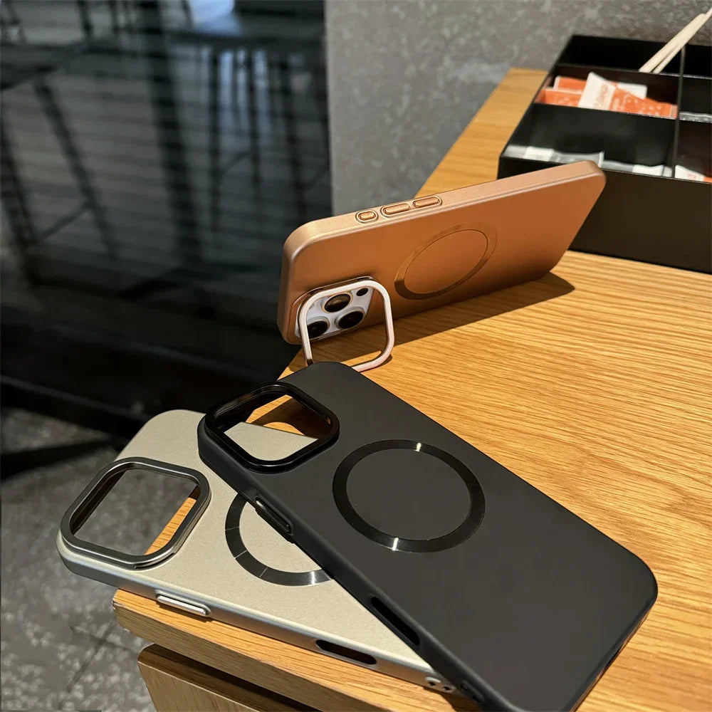 Capinha Minimalista para iPhone Nano com Acabamento Fosco e Suporte para Carregamento MagSafe