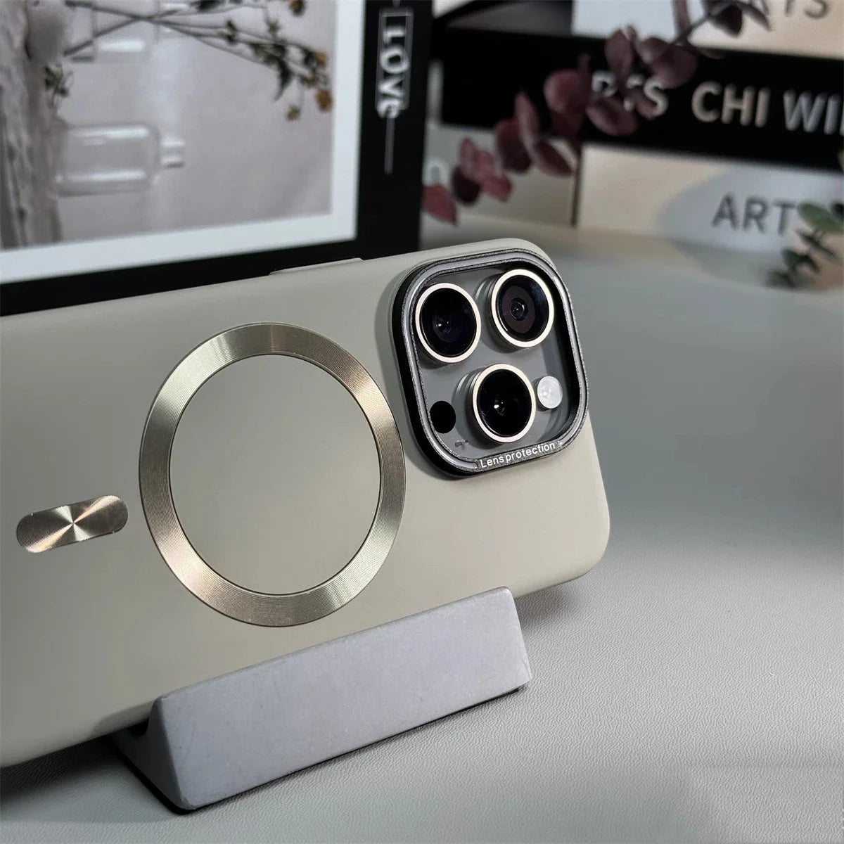 Capinha Minimalista para iPhone Nano Plus com Carregamento MagSafe