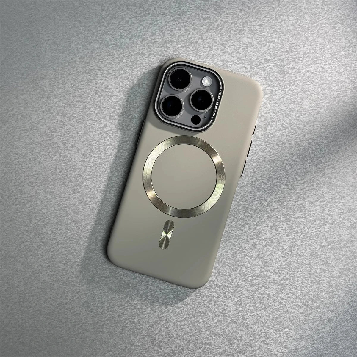 Capinha Minimalista para iPhone Nano Plus com Carregamento MagSafe