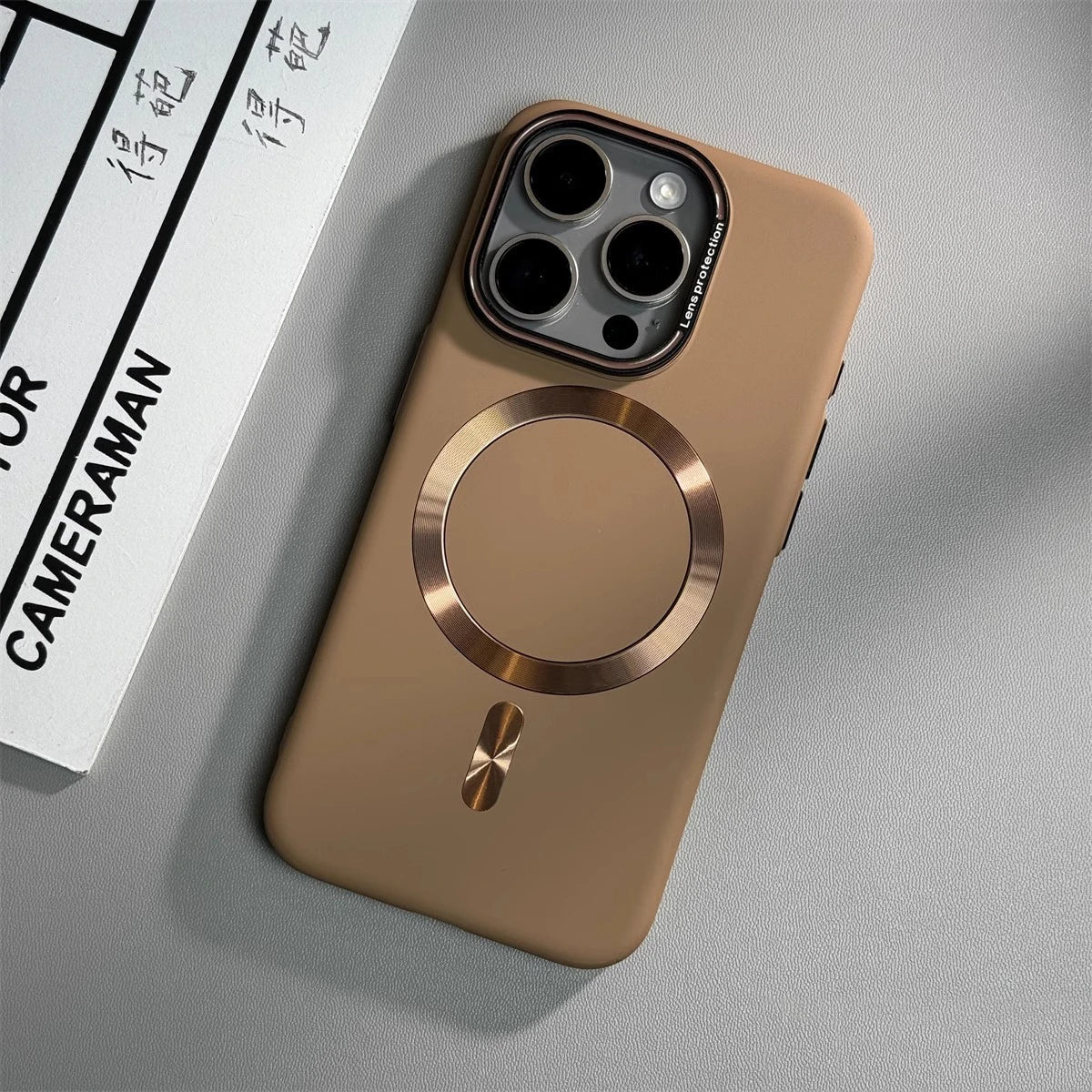 Capinha Minimalista para iPhone Nano Plus com Carregamento MagSafe