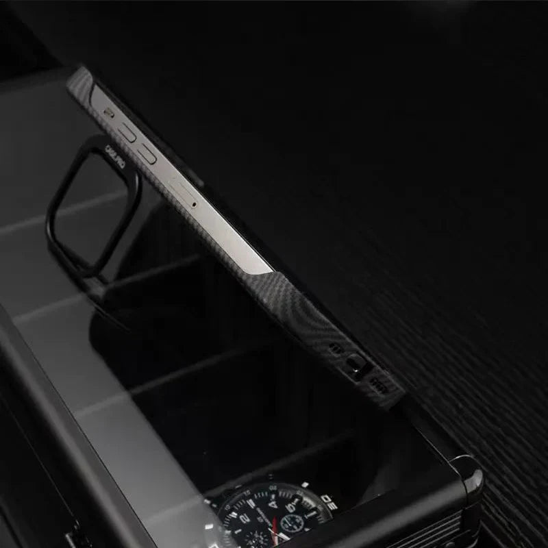Capinha para iPhone em Carbono com Dissipação de Calor e Compatibilidade MagSafe