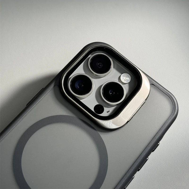 Capinha para iPhone Nano Ultra com proteção para câmeras e compatível com MagSafe