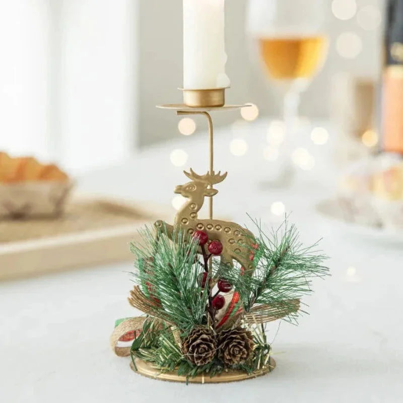 Castiçal de Ferro Dourado com Decoração de Papai Noel e Rena para Natal