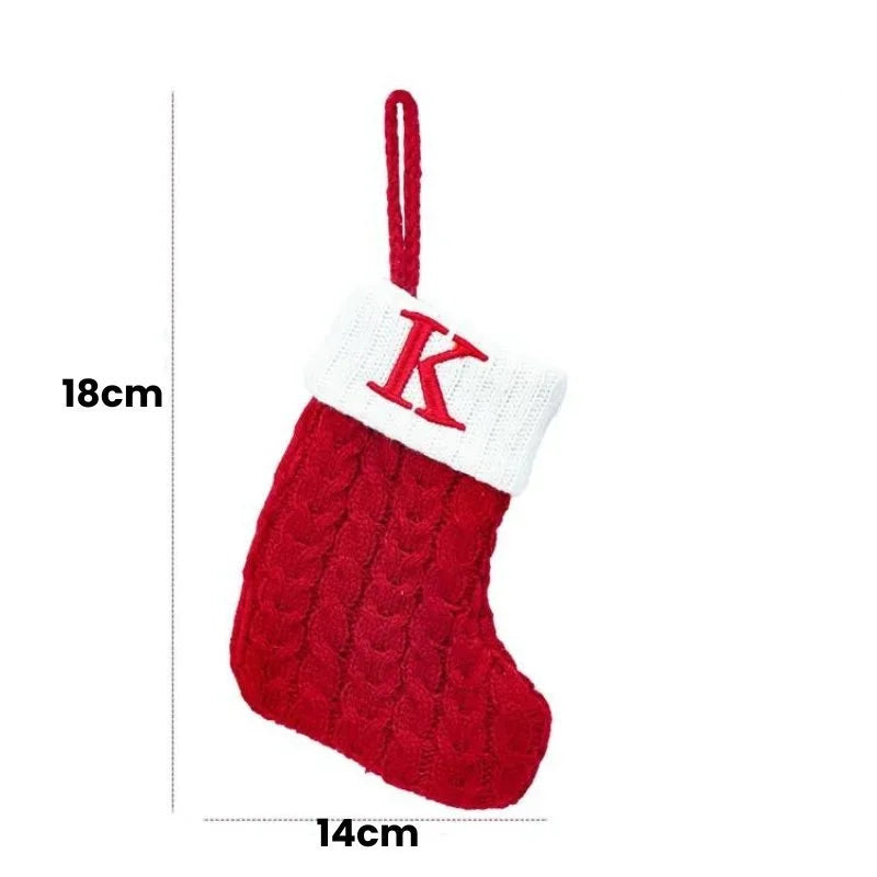 Enfeite de Meias de Natal com Letras do Alfabeto - Decoração Festiva Personalizada
