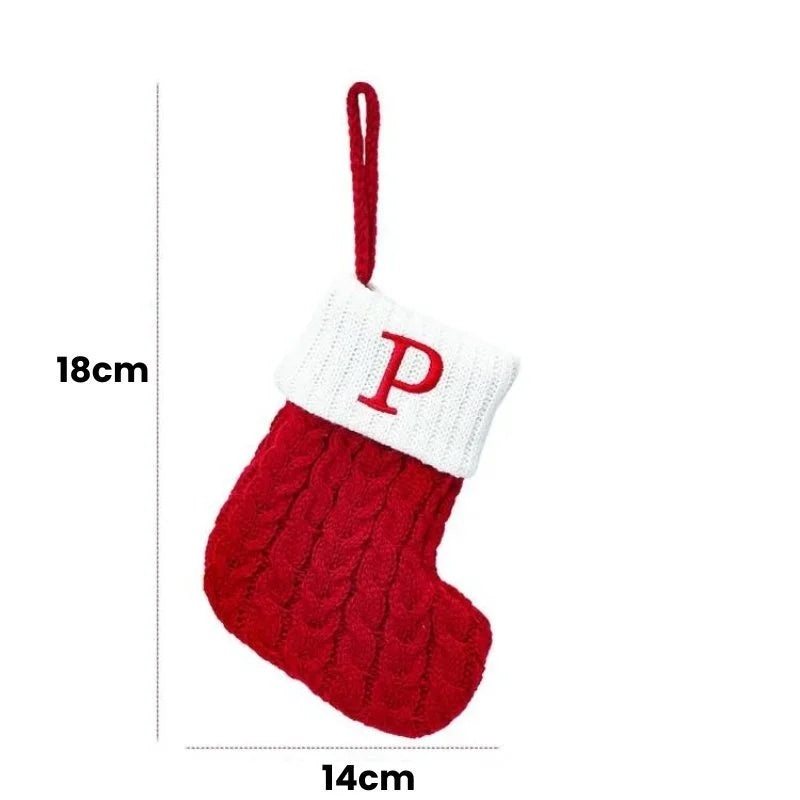 Enfeite de Meias de Natal com Letras do Alfabeto - Decoração Festiva Personalizada