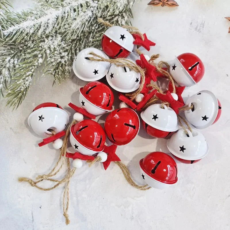 Enfeites de Natal em Metal com Sinos e Flocos de Neve - Decoração Festiva