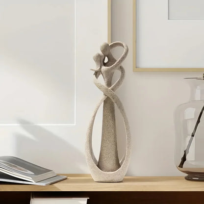 Escultura Abstrata de Casal Beijando em Resina para Decoração de Interiores