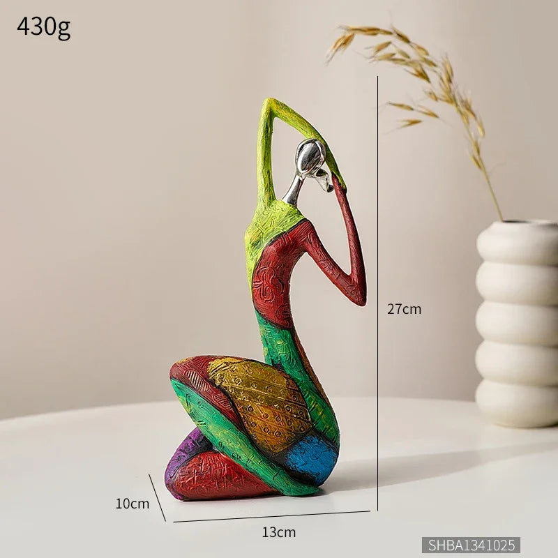 Escultura Abstrata em Resina Estilo Nórdico para Decoração de Interiores