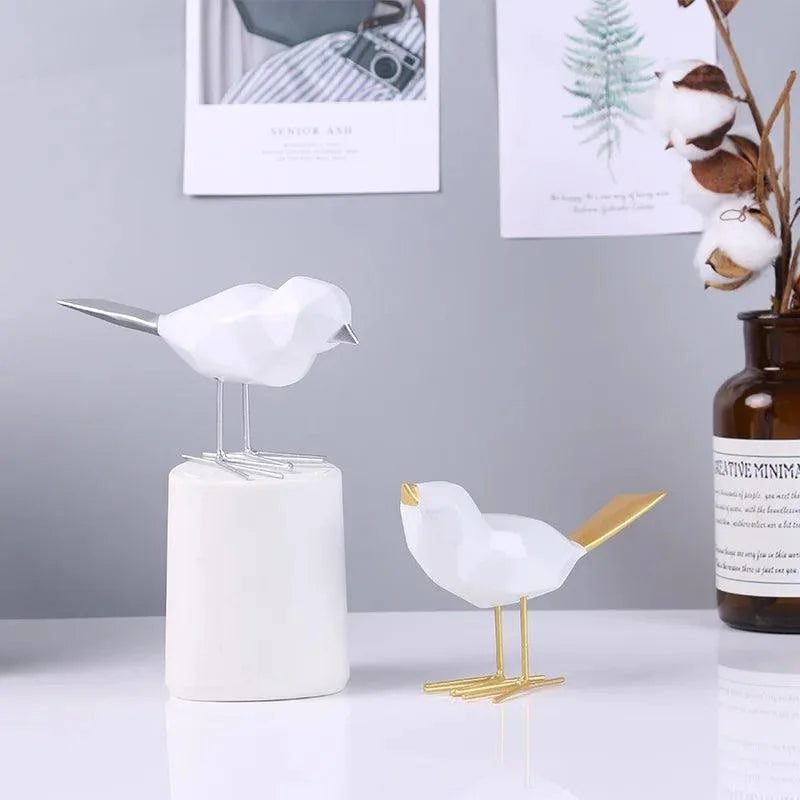 Escultura Decorativa de Pássaro Geométrico em Resina - Arte Moderna para Decoração