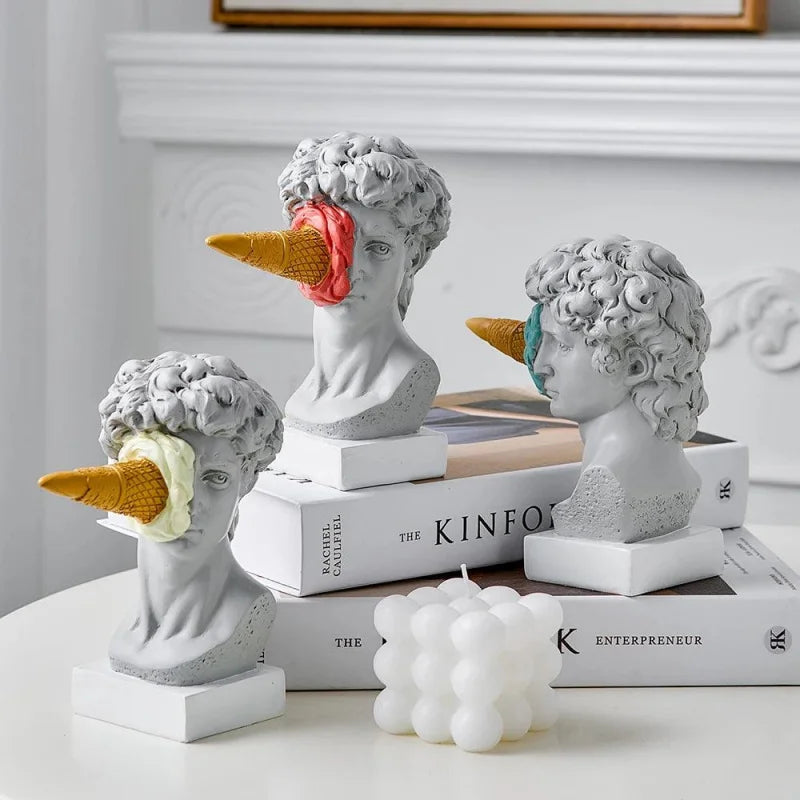 Escultura Pós-Moderna de David em Resina para Decoração - Arte Contemporânea
