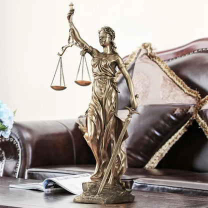Escultura Themis Deusa da Justiça em Resina para Decoração de Interiores